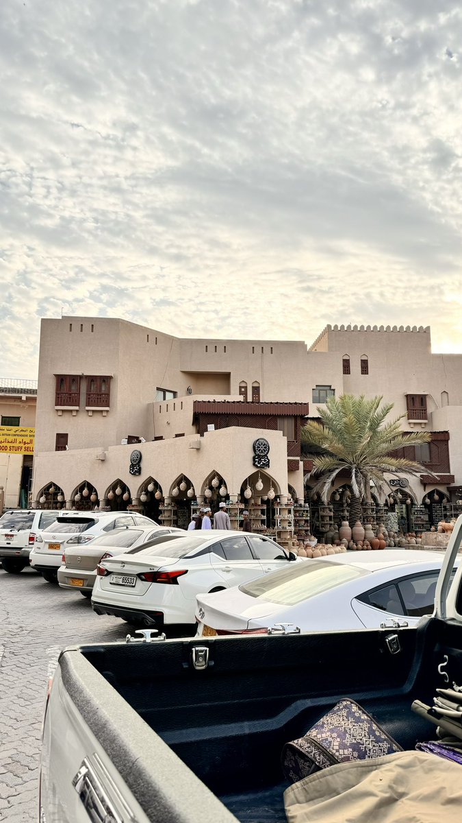 s9dov's tweet photo. نزوى 🇴🇲. https://t.co/bXdbjpx8BJ
