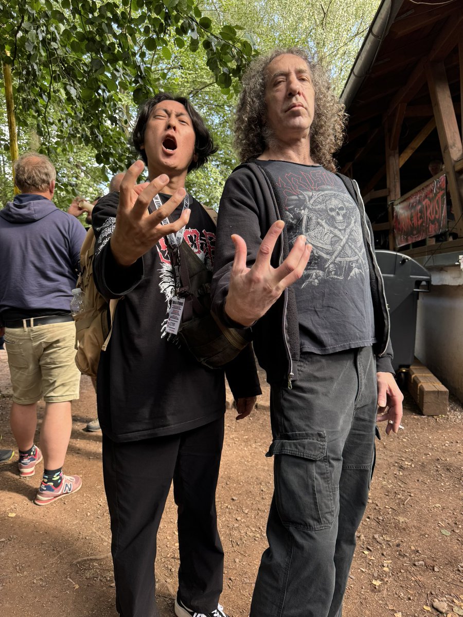 Kandarivas's tweet image. with Dan Lilker‼️

カッコ良すぎる😭

#brutaltruth
#walkingcorpse
#grindcore