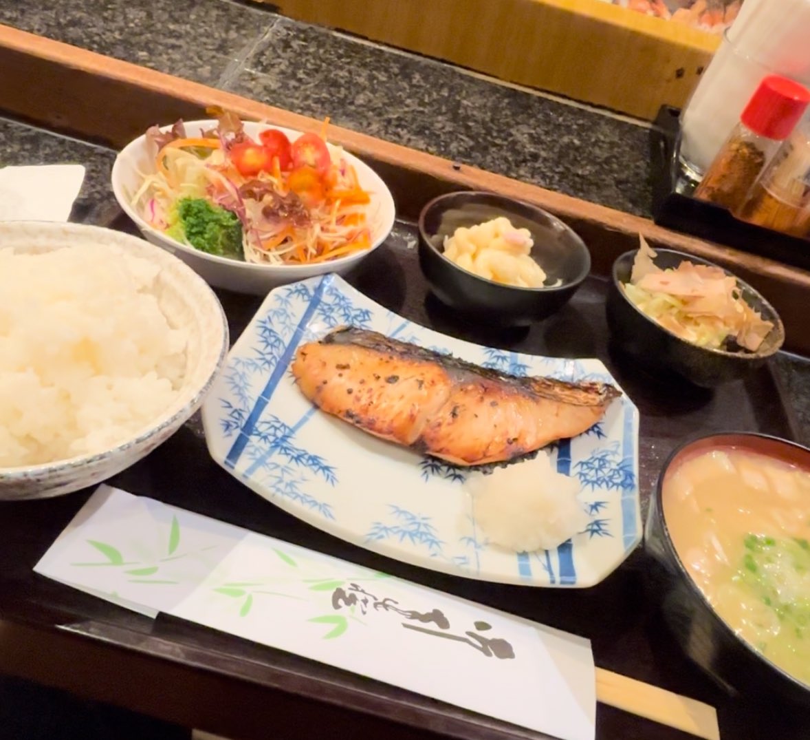 humhumgay's tweet photo. 酒の店にイきすぎてる🥵🥵🥵 https://t.co/RaHmsYyc1W