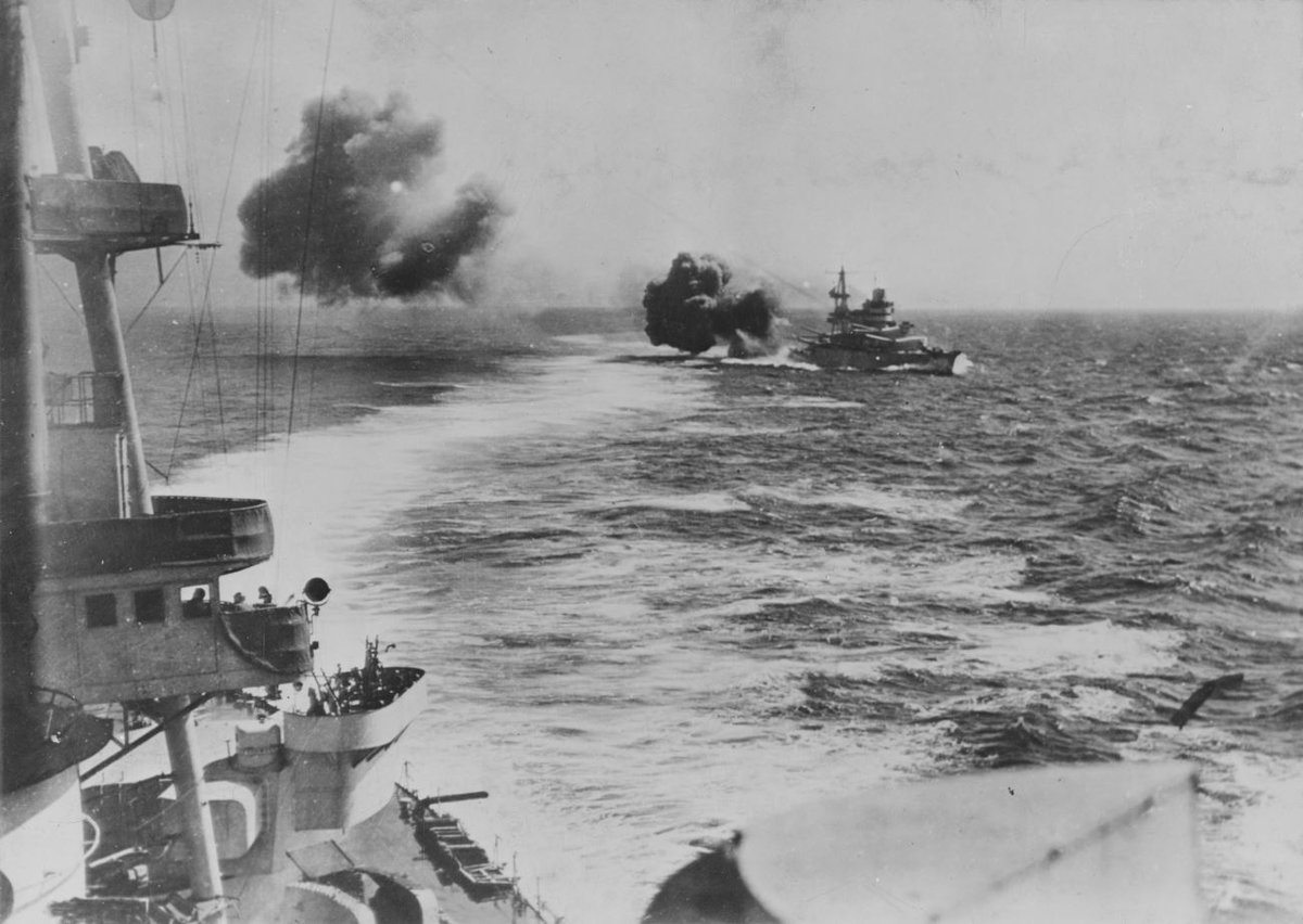 TAmarcord's tweet photo. #WW2, #battleship "#Cavour" firing its 320mm #guns during the "#Battle of #Calabria" on #9July 1940 photographed by the "#Cesare" which was then hit.

Details: https://t.co/dYrnNimYQg

#puntastilo #battagliadipuntastilo #battleships #navy #warship #royalnavy #regiamarina #war https://t.co/Z8LovfVh3B
