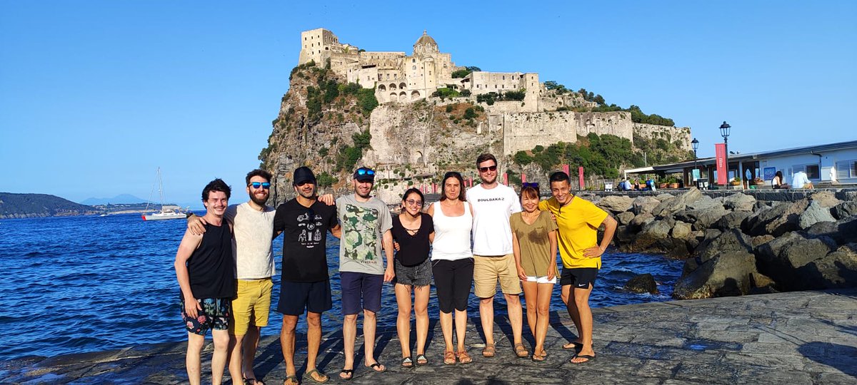 Nuria Teixido tweet media