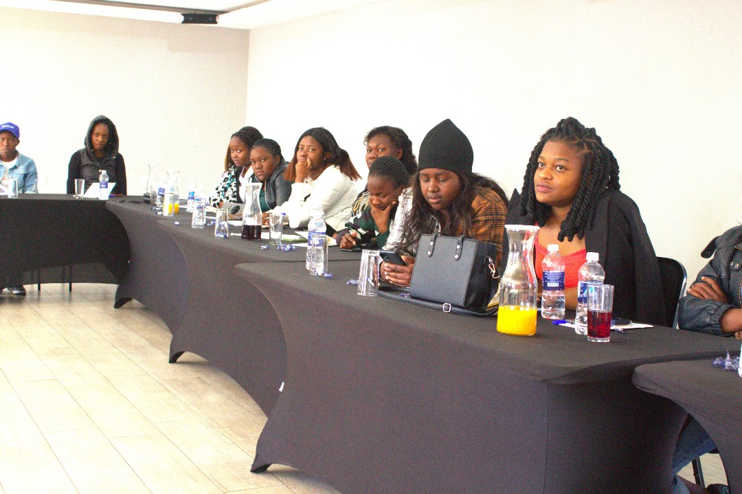 table_girls's tweet photo. Empowering Young Women in Bulawayo to Combat Misinformation
By Providence Moyo

In a commendable effort to equip young women with essential skills to discern and counter misinformation, The Girls Table organized a training session in Bulawayo focused on nurturing critical thinking in information consumption.

During the workshop, participants were provided with crucial tools and methodologies to evaluate the credibility of information and distinguish it from falsehoods and disinformation. The overarching goal was to empower these young women to become vigilant consumers and sharers of information, thereby contributing to a more informed and resilient community.

"It's crucial for young women to be equipped with the ability to critically analyse the vast amount of information presented to them every day. We want to empower them to be discerning, active participants in public discourse," stated Bekezela Mguni, a representative from The Girls Table.

The training session facilitated by Lifaqane Nare, the Director at Factcheck Zim encompassed practical exercises and discussions designed to foster a deep understanding of the mechanisms behind misinformation and its potential impact on society. By honing their critical thinking skills, the participants are now better prepared to identify and counteract misinformation in various contexts, including social media, traditional media, and everyday conversations.

One of the participants, Rumbidzai Mhlanga, expressed her enthusiasm for the training, saying, “This workshop has opened my eyes to the importance of verifying information before accepting and sharing it. I feel more empowered to question and challenge dubious narratives."

Moreover, the training incorporated insights from experienced fact-checkers, thereby providing the participants with firsthand knowledge and best practices in discerning the validity of information.

The significance of this initiative cannot be overstated, as it represents a proactive step toward cultivating a community of informed and critical thinkers who are equipped to confront the pervasive issue of misinformation.

The Girls Table reaffirmed its commitment to expanding such initiatives to reach more communities, with the shared vision of fostering a society that actively safeguards against misinformation and malicious content.

In conclusion, the training session in Bulawayo served as a beacon of hope, illuminating the path toward a future where misinformation holds no power over individuals who have been armed with the invaluable tool of critical thinking.
#HerVoice