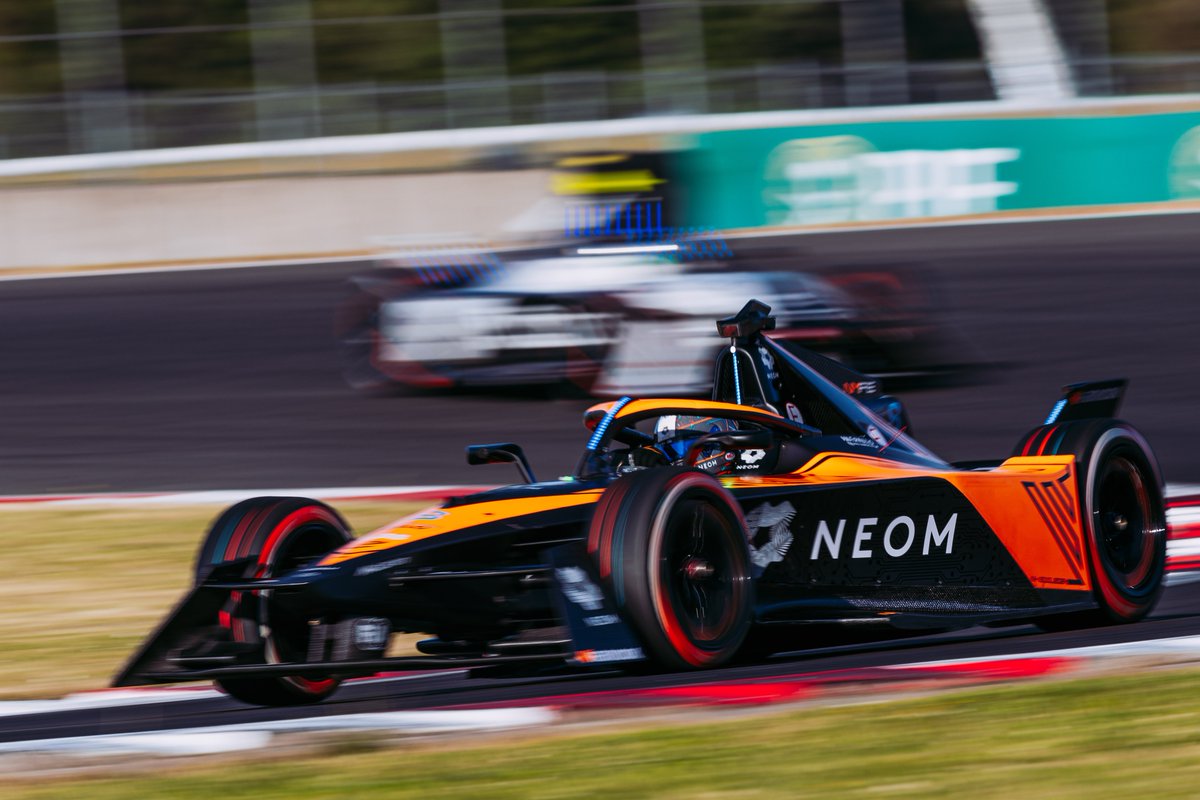 eFORMELde's tweet photo. "Es ist eine Schande" - @McLarenFE-Fahrer beklagen frustrierendes Ergebnis bei #FormelE-Rennen in Portland
https://t.co/xxQJXxrzAa
Foto: Adam Pigott / @Spacesuit_Media
#FormulaE #ABBFormulaE @FIAFormulaE #PortlandEPrix https://t.co/dORWKSpcYP