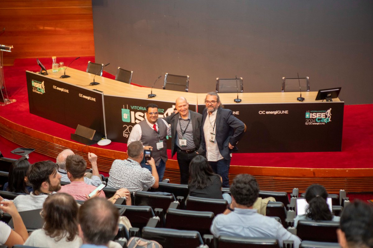 energigune_brta's tweet photo. ๐Yesterday was the exciting inauguration of #ISEECap24! We kicked off with a tutorial session, inspiring plenary and keynote talks, and numerous presentations. The day ended with a fantastic Welcome Cocktail. ๐ธStay tuned for more updates throughout the week! ๐ https://t.co/4I27xpCxq1