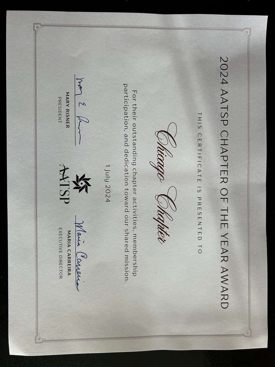 aatsp_chicago's tweet photo. The Chicagoland Area Chapter @AATSPglobal was happy &amp; humbled to be recognized: national Chapter of the Year ‘24 for outstanding service to educators &amp; students. Council members MaryJo Aronica &amp; Susan Ranft received the award w/ED Maria Carreira @ annual conference. ¡Todos a una! https://t.co/VbknDiYlNb
