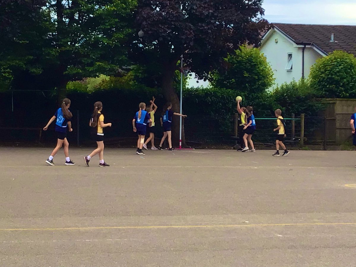 wellbeingGayton's tweet photo. Absolutely! Well done to our Y5/6 Netball Team. Some excellent skills and team work from all of you! Thank again to the parents for you invaluable support 👏👏 thank you @WillastonCE for making to so worthwhile. @GaytonPrimary https://t.co/6Ican9ae50