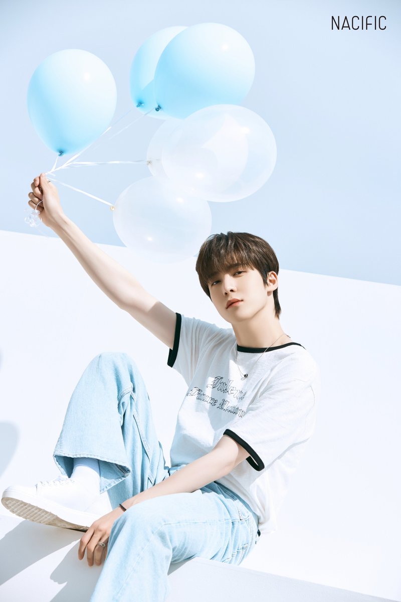 KrNacific's tweet image. 𝙉𝘼𝘾𝙄𝙁𝙄𝘾 𝙓 𝘼𝙏𝙀𝙀𝙕

𝗬𝗨𝗡 𝗛𝗢’s Տʋɱɱҽɾ Víɓҽ☁️

잠시만요…!
🎈 풍선 내려놓아주세요
하늘에서 우리 윤호 천사인지 알고
다시 데려가면 어떡해요

#네시픽 #에이티즈 #윤호
#NACIFIC #ATEEZ #YUNHO