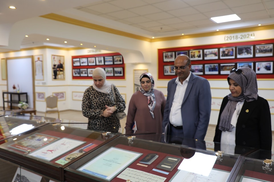 زار وفد من #مديرية_التنمية_الثقافية في #سلطة_إقليم_البترا_التنموي_السياحي يوم الاثنين يرأسه مدير المديرية موسى الفرجات #المكتبة_الوطنية بهدف مناقشة سير البدء بتنفيذ بنود مذكرة التفاهم المبرمة بين الجانبين مطلع أيار الماضي.