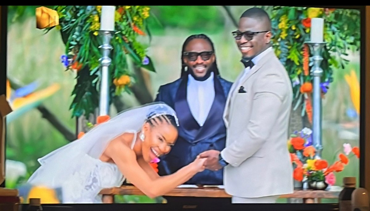 N07628's tweet photo. Litsoanelo and Khutso are onto something hey 😍 #MarrieAtFirstSightMzansi https://t.co/htIAiJ3Lcc