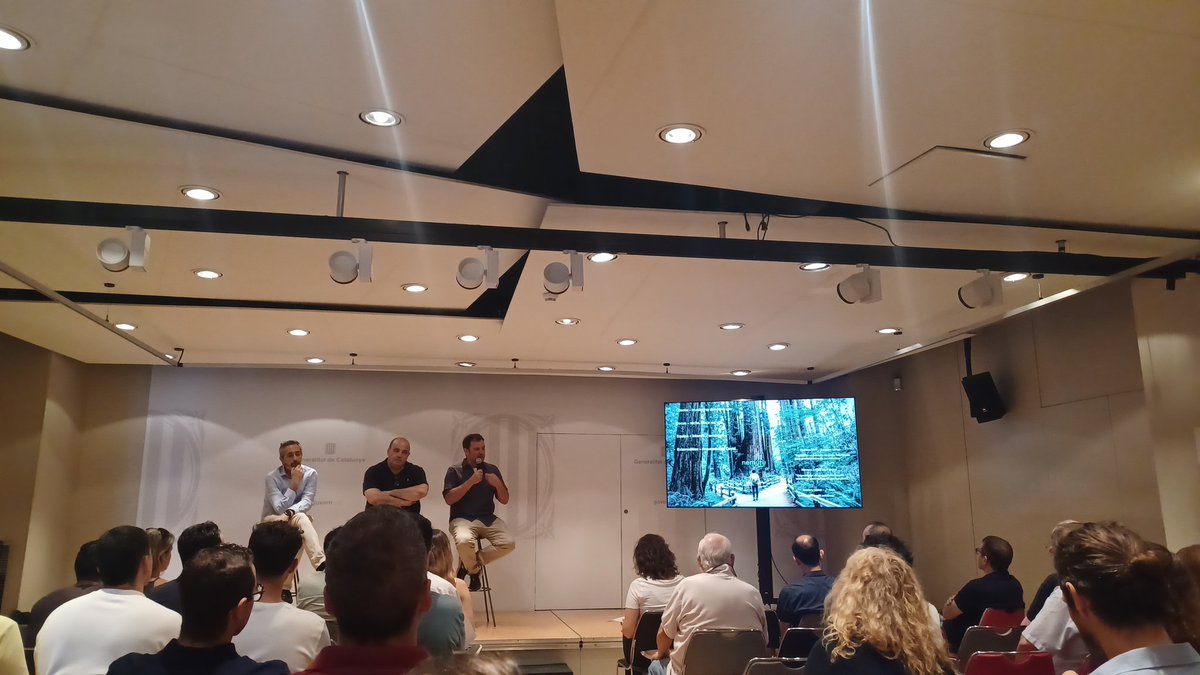 Bon dia, al <a href="/icfcat/">ICF</a> desde la sessió #mvp  amb <a href="/EncomendaVC/">EncomendaVC</a>  <a href="/carlosblanco/">Carlos Blanco</a>  i el cas de <a href="/PereMonras/">Pere Monras</a> #nemuro  on comenta sobre client, visio, 1r producte #mvp en 6 mesos, omnicanal,  ajustar desde dins! #startups #scalesups