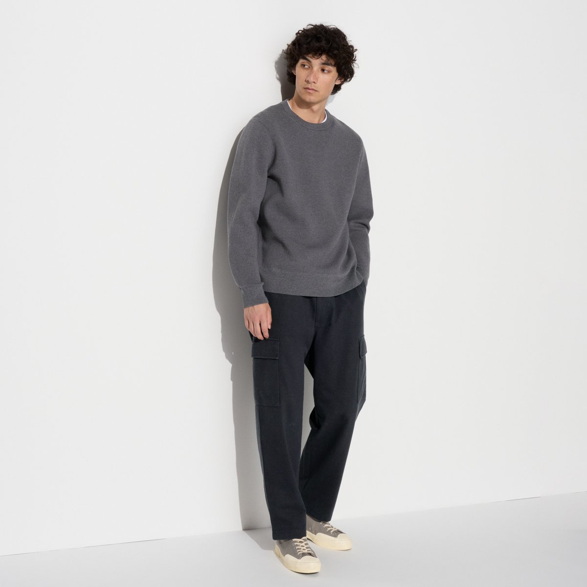 UniqloThailand's tweet image. สัมผัสความสะดวกสบายและความทันสมัยกับกางเกงผ้าเจอร์ซี่คาร์โก้ กางเกง Unisex ที่ผู้ชายใส่ได้ ผู้หญิงก็ใส่ดี ด้วยเนื้อผ้านุ่มลื่นและดีไซน์ที่ตอบโจทย์ทุกการสวมใส่ในชีวิตประจำวัน

ช้อปเลย! s.uniqlo.com/wm_jersey-carg…

#UniqloThailand #UniqloPants #กางเกงขายาว