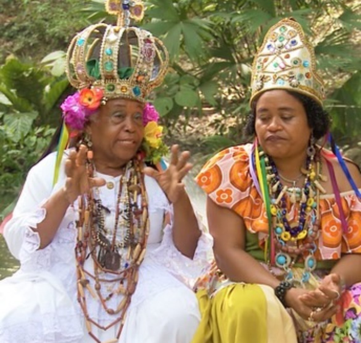 CumbieroPanama's tweet photo. Ha fallecido hoy 8 de julio de 2024, Alejandrina Lam, la reina insigne de la nación congo de Panamá. 

Gran maestra! Su fallecimiento es una pérdida importante y cercana para mí. 

Buen viaje reina de los Congos! 
Que viva Nengre! https://t.co/TTTAtS14oW