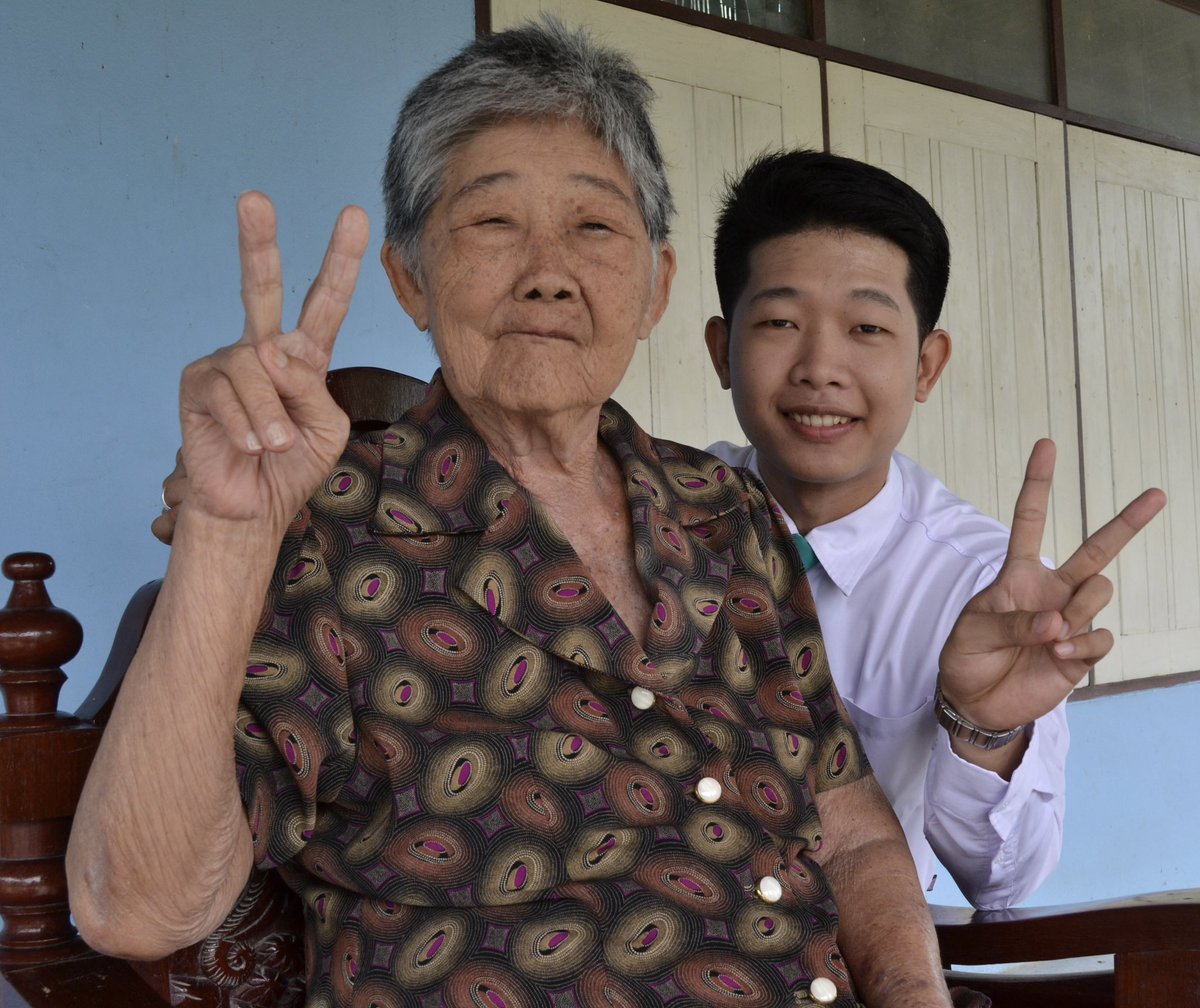 PThinnaphat's tweet photo. In the end, we met again in our dream. https://t.co/sjo9x1x1q3
