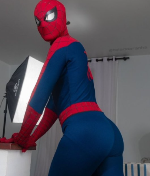 spideynox's tweet photo. Foto da busanfona do @ateiadoaranha com a qualidade ainda menor pra manter a tradição SKKSKSKSSKSK

Cade novidades pão otimo 2?????? https://t.co/1SfMTtuQ1B