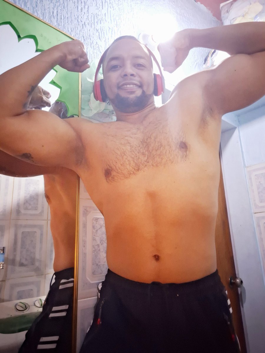 eurysba's tweet photo. #dandoleduroalgym https://t.co/M8E54vf8GS