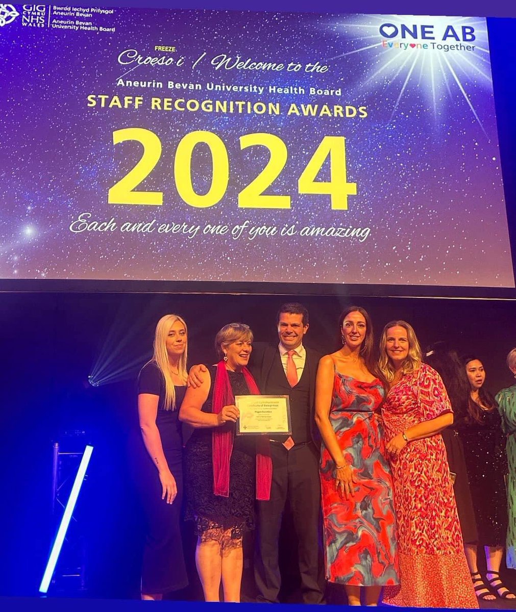 RH14NWT's tweet photo. What an amazing night at the ABUHB staff recognition awards- The Organ Donation team were given the highly commended recognition award for all their hard work! ❤️ well done to all of  our fabulous Critical Care team @AneurinBevanUHB @OrgDonationCYM @NHSOrganDonor @GrangeCritCare https://t.co/QwYmDZLSli