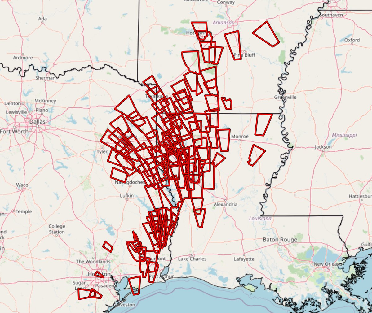 US_Stormwatch's tweet photo. Hurricane #Beryl today produced one of the most prolific and significant tropical cyclone-induced tornado outbreaks in US history.  

An incredible 110 tornado warnings have been issued since midnight.  

This is also the most tornado warnings issued in the US in a single July day since records began in 1986, with 43 more tornado warnings issued than the previous record (67).