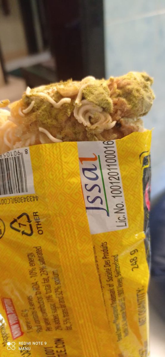 notGeetanjali's tweet photo. Moulded Maggi delivered by Swiggy instamart. 
@Nestle @NestleIndia @SwiggyInstamart @SwiggyCares https://t.co/Os07wrLlIo