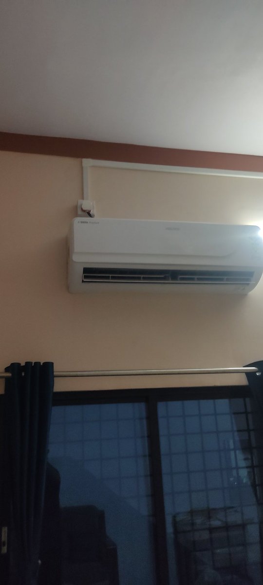 comrade_sankalp's tweet photo. Voltas, Voltas beko सबसे घटिया प्रोडक्ट। और इनके प्रोडक्ट खरीदो तो सर्विस सेंटर से तो उम्मीद ही मत रखना क्योंकि प्रोडक्ट से भी घटिया है इनकी सर्विस....😡
@VoltasBeko @myvoltas @TataCompanies 
#unhappy https://t.co/Hmj4xoe6Di