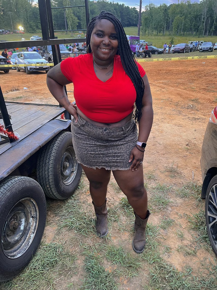 JustCallMe_Zi's tweet photo. Trail Ride Shawty🐎❤️‍🔥 https://t.co/OHrRSy9RWP