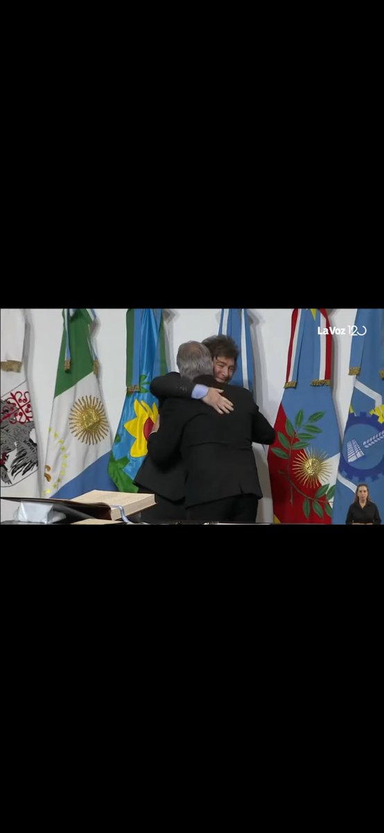 fnanzer's tweet photo. Genuflexo y alineado con la ultraderecha… “ cuidar la institucionalidad “ dijo @MartinLlaryora… porque no se anima a decir que hoy firmo el Acta de Capitulación 
El peronismo a la cordobesa se las va de puma ante gobiernos populares pero es un cuis ante los gobiernos coloniales https://t.co/EIXQAHtnPL