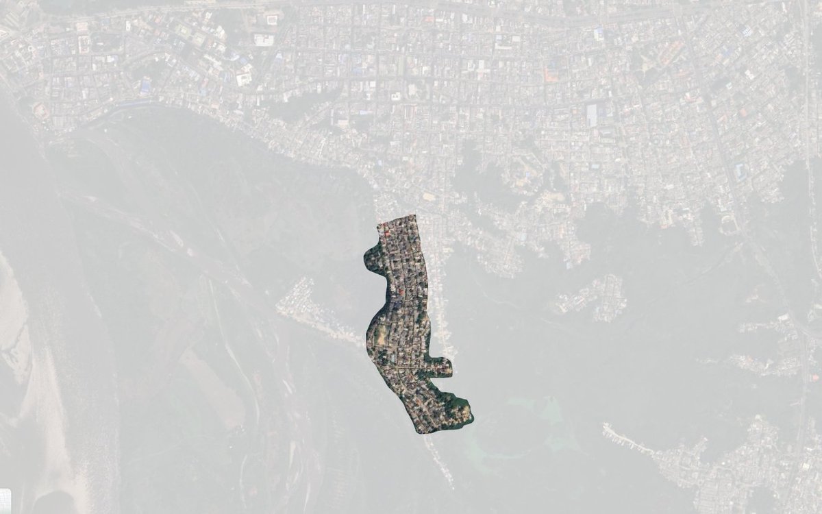 El texto // La imagen: Barrio Fermín Amaya o Barrio El Arenal (Comuna 1), Barrancabermeja.

"La ocupación d dichos predios se hizo el 10 abril 1981 por parte d un grupo d campesinos habitantes d las islas y riberas del río"

Izq: Vanguardia Liberal (1983)
Der: Google Maps (2023)