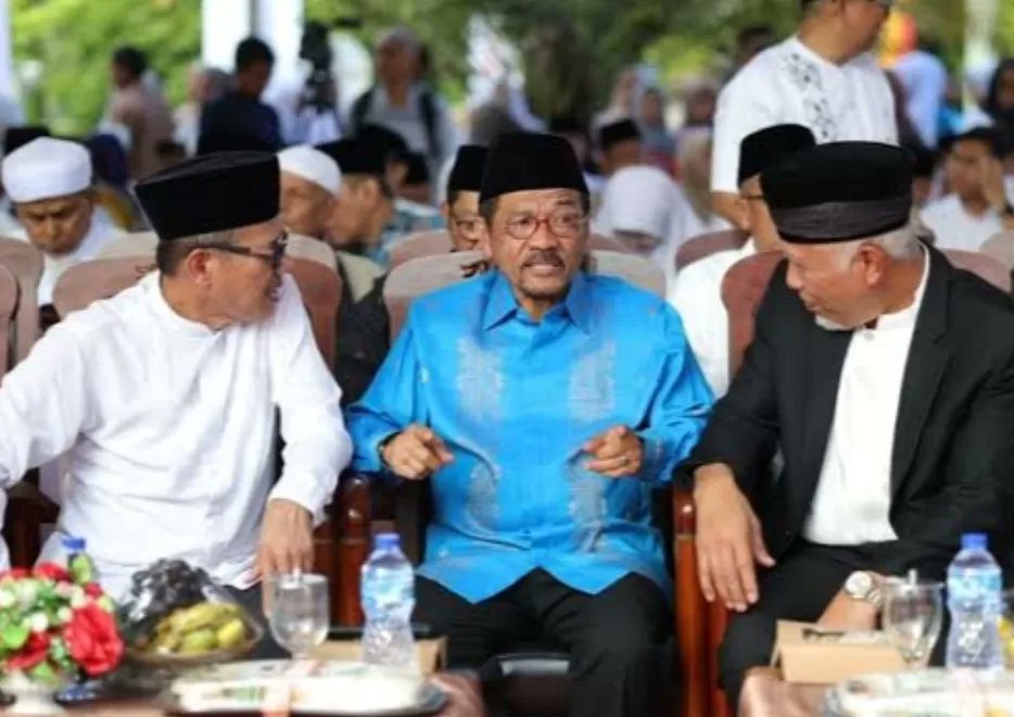 padangekspres's tweet image. Tiga Gubernur Hadiri Peresmian Nama Masjid Raya Syekh Ahmad Khatib al-Minangkabawi, Nevi: Tokoh Kebanggaan Ranah Minang

padek.jawapos.com/sumbar/2364843…

#padangekspres