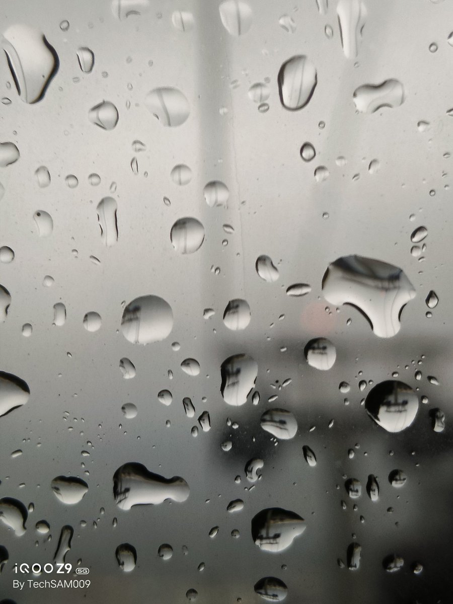 TechSAM009's tweet photo. #ShotOniQOO😍🤘
#iQOOZ95G
#FullyLoaded5G
#MonsoonShowers☔💦
@IqooInd
@nipunmarya
@parakram_h https://t.co/q9UpTvJxME