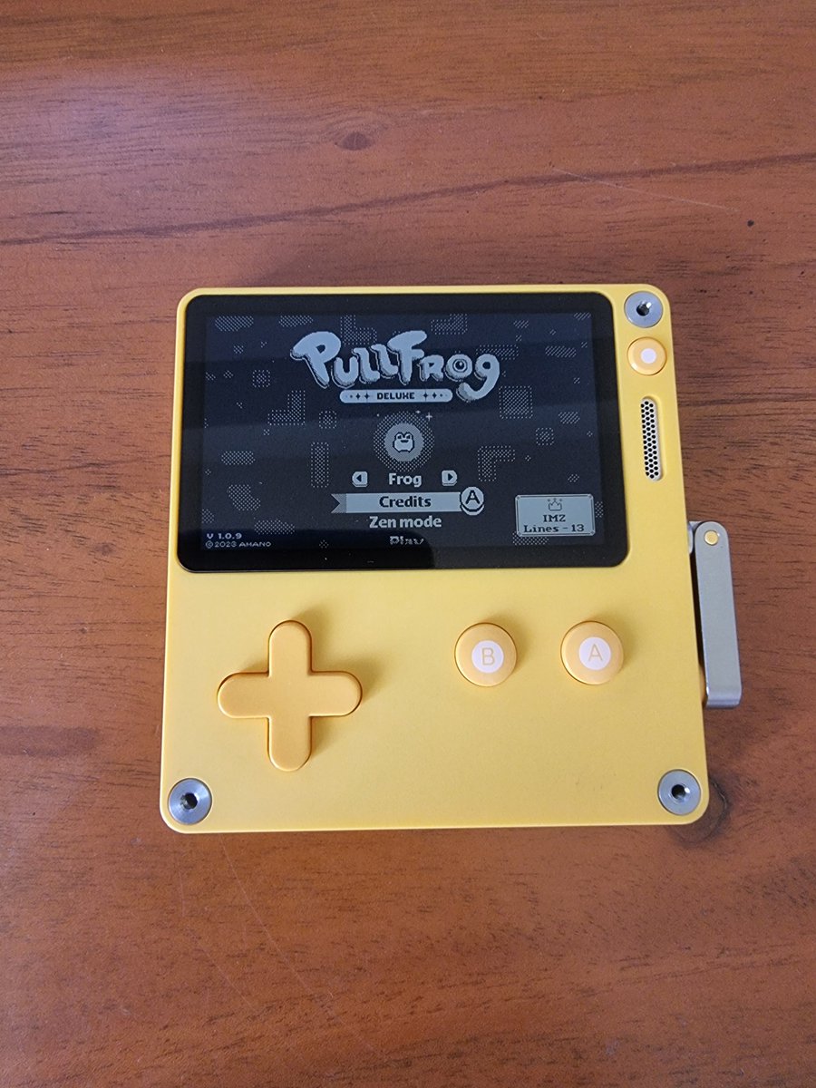 Ishmokin's tweet photo. New pickup: PullFrog Deluxe. Feels better to play than the Pico8 version. Has more features plus its on the coolest console in the universe 😄 #Pullfrog Playdate https://t.co/0TU0sWnqKe