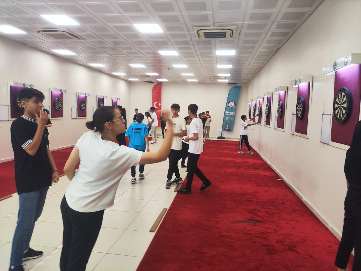 sahinbeybelspor's tweet photo. 🇹🇷15 Temmuz Demokrasi ve Milli Birlik Günü kapsamında, @GSB_Gaziantep işbirliği ile Minikler, Yıldızlar, Gençler kategorilerinde 🎯Dart Turnuvası düzenledik.💯
Turnuvaya katılan ve derece giren tüm sporcularımızı kutlarız.

#SporŞahinbey🇹🇷 https://t.co/tJhje2wLXW