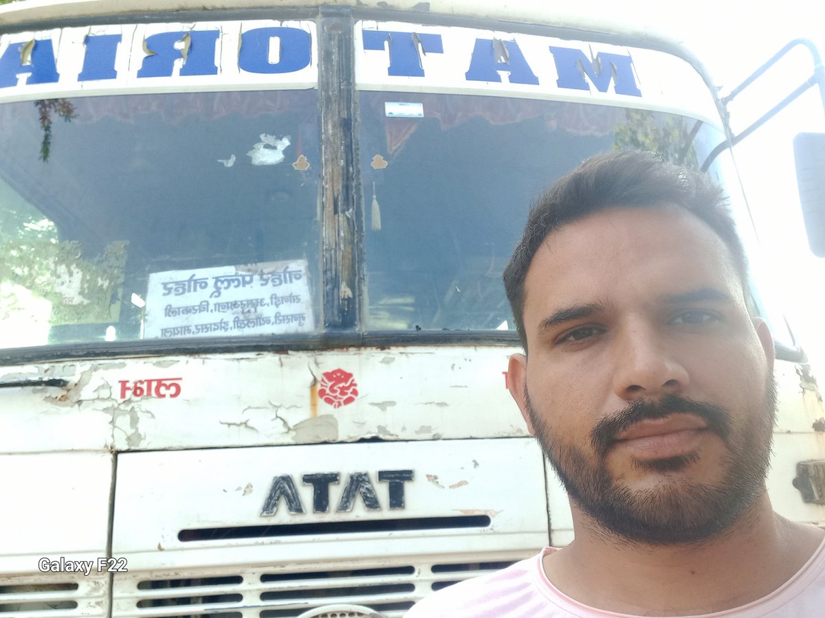 Sunil_Saharan94's tweet photo. नोहर जाने के इंतजार में बस #RJ49 https://t.co/KxLZMCftJn