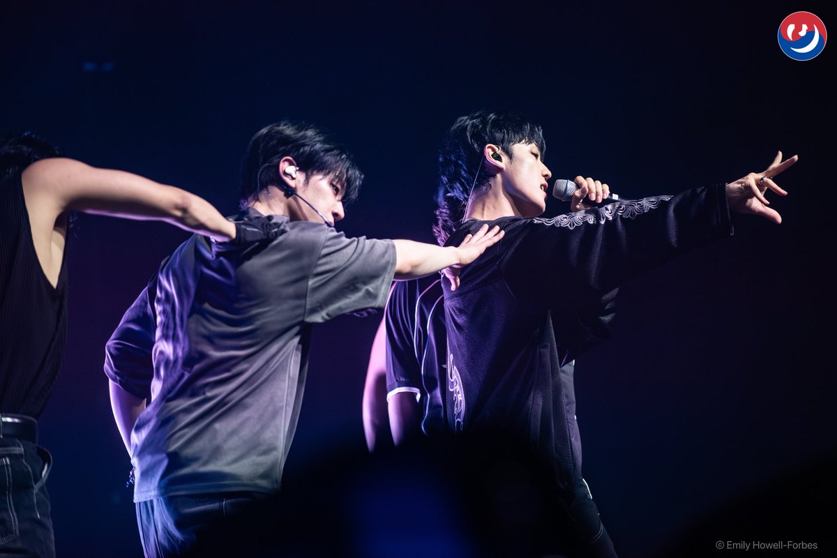 Genius_kor's tweet photo. Genius Korea was honored to witness the prowess of A.C.E (@official_ACE7) in Denver as they brought their #REWIND_US tour to the Mile-high city! Check out our review of the show featuring exclusive photos now!

✍️@snwyluvy 📸@Emilykhf 

🔗 https://t.co/TeZGGTm1X4 https://t.co/X74i3VLe7B