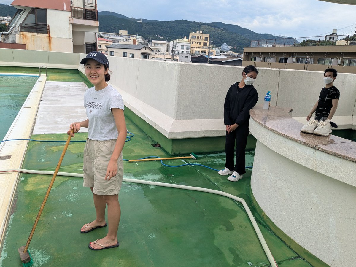 いなとり荘プール
オープン準備の清掃
暑い中おつかれさま🌞
