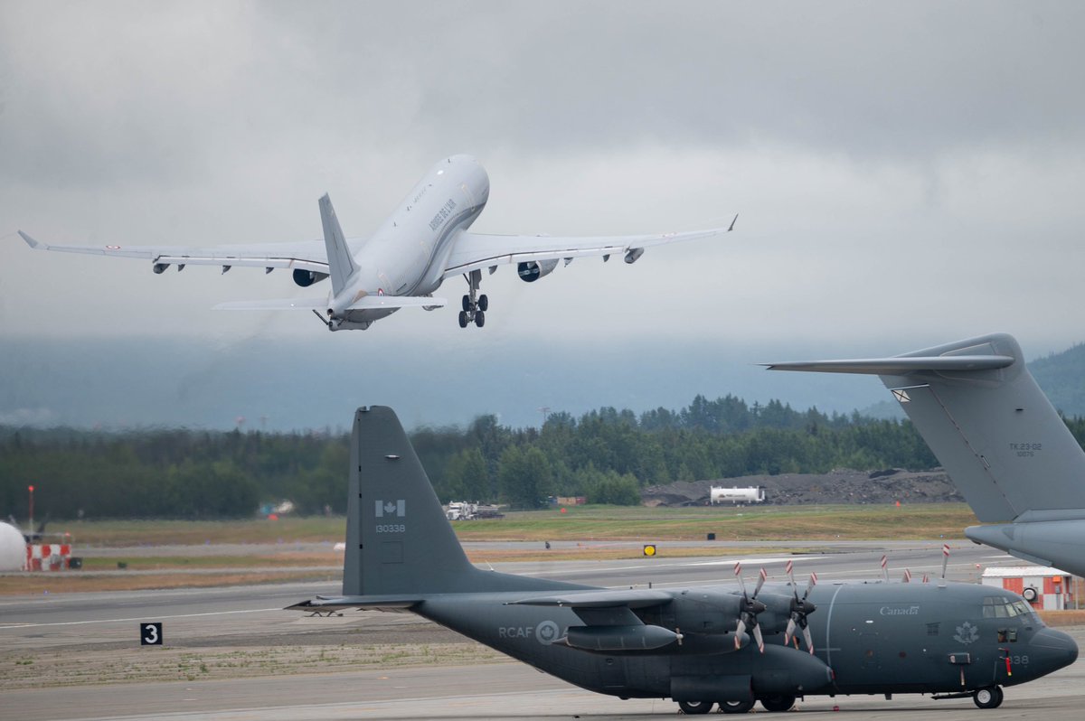 EATC_'s tweet photo. Tankers are ready on the ramp, #EATC team have planned the first #AAR missions…
#EART24 is officially started!💪🏻✈️⛽️
Ready to refuel some #ArcticDefender fighters!
Read more here➡️ https://t.co/mlOkgTU91j
#PacificSkies24 #AirMobility
#TogetherWeGoBeyond https://t.co/tC028Zt6ZH