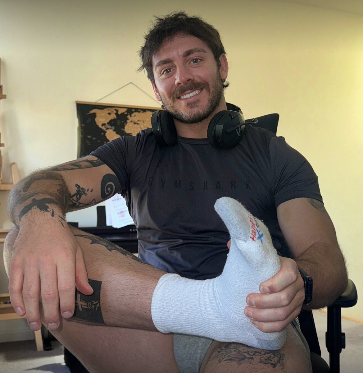 mforst80 24K+ (@mforst80) on Twitter photo Follow this handsome man to see more of his big meaty feet and discover his naughty side π What a stud :))
#malefeet #gayfootfetish <a href="/tomsellex/">Tom Sellex</a>
onlyfans.com/tomsellex Follow this handsome man to see more of his big meaty feet and discover his naughty side π What a stud :))
#malefeet #gayfootfetish <a href="/tomsellex/">Tom Sellex</a>
onlyfans.com/tomsellex