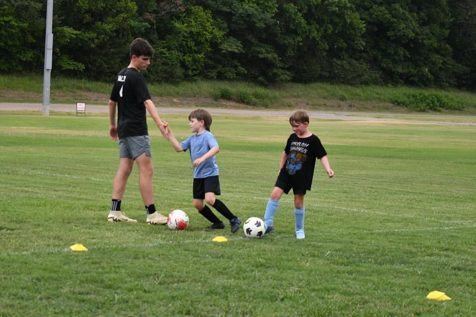 HHS Boys Soccer tweet media