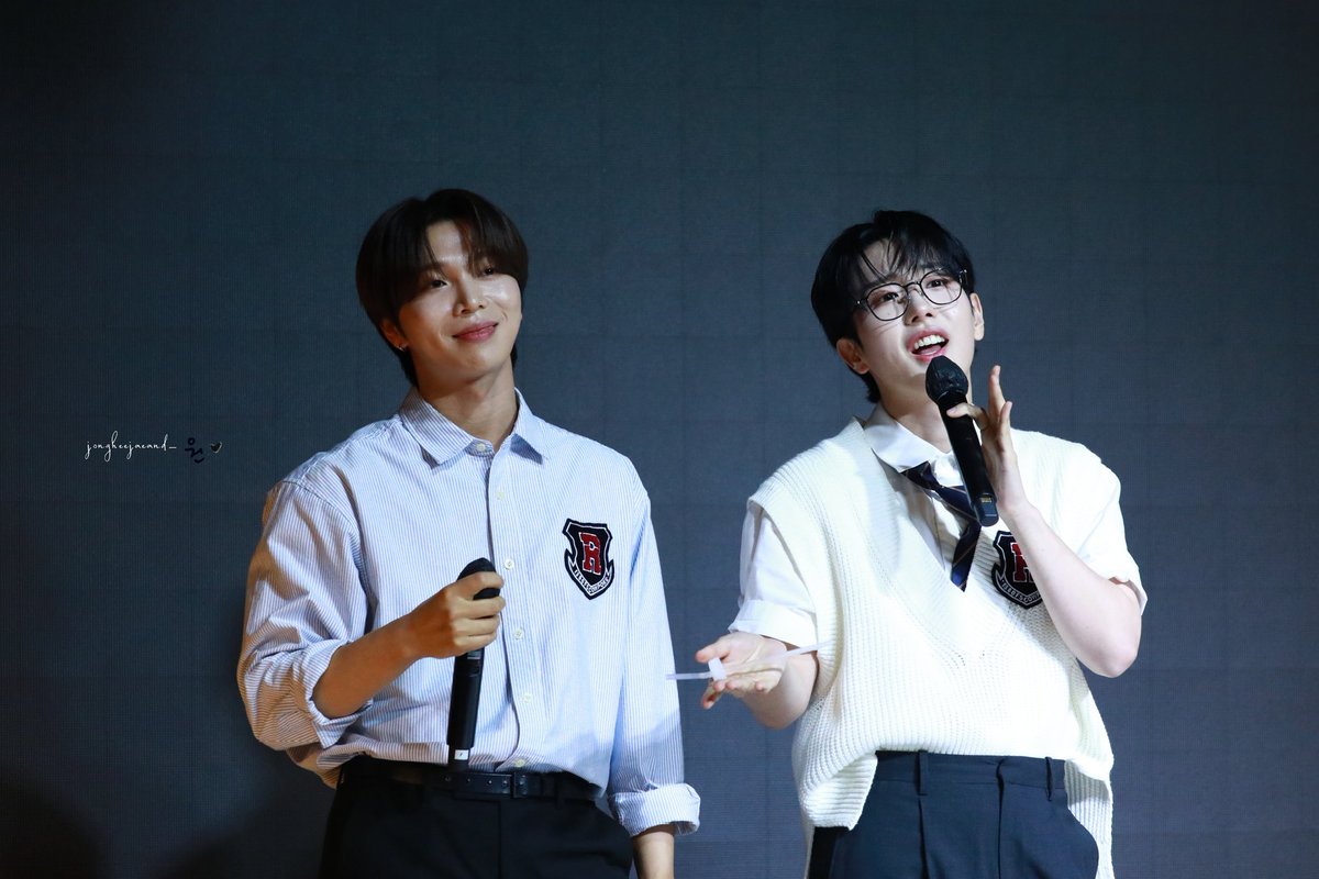 jongheejaeand_'s tweet photo. 240705
SEVENUS 위드뮤 대면 팬사인회
對遊戲是真心的SEVENUS✨️
#SEVENUS #세븐어스 #희재 #이레 
-
照片禁止二改，轉載請標出處 https://t.co/v1Fxtxpi29
