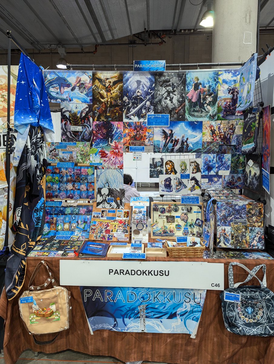 ElsParadokkusu's tweet photo. thank u for visiting my table at Anime Expo!!!! 🥹
it's always SO FUNNY EACH TIME people yell "ELSWORD????!!!!"

one person saying they cant believe they found Elsword before (bigger fandom series) 😂

see you next time! https://t.co/cPerZ9EwLp