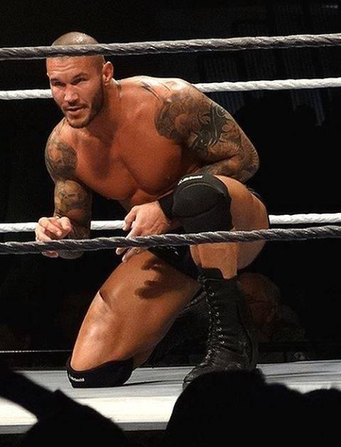 AnantFromIndia's tweet image. Triple H retired 
The Undertaker retired 
Edge left WWE
John Cena about to retire 
The Rock and Brock Lesnar don't show up much often 
I am definitely gonna stop watching WWE the day Randy Orton retires

#RKOForever @RandyOrton