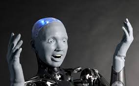 capitalradiob's tweet photo. ➡️Dicen que #Ameca de @EngineeredArts es el robot humanoide 🤖más avanzado del mundo.

📌Superará a #SaraBot, la redactora robot de Capital Radio? 🎙️

📌Qué pensará @LuisVMunoz?  💘

➡️Pronto lo sabremos https://t.co/6VtBKUi0Gv