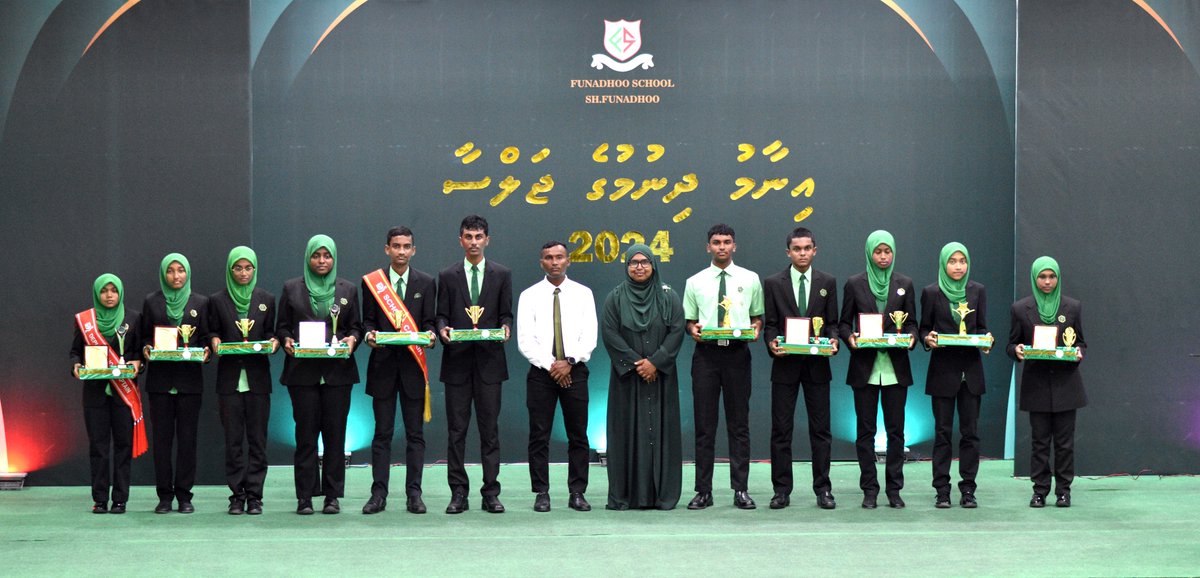 eduGS_59's tweet photo. Clicks from Prize Day 2024

@MoEdumv https://t.co/WggBWH18jI
