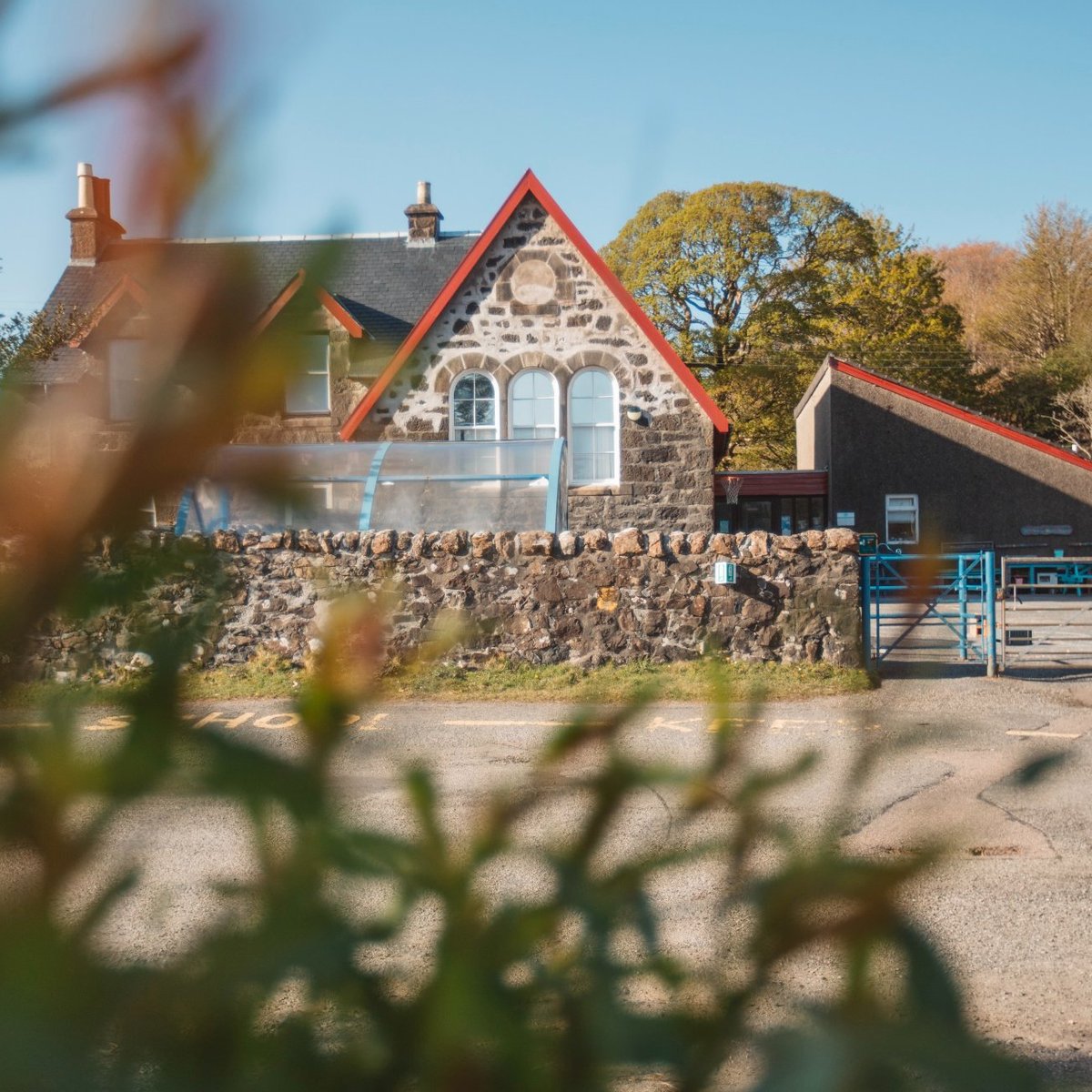 We have some exciting news! 🎉In the next coming weeks, we'll be looking for a passionate leader to become the Headteacher of one of our vibrant rural schools! Stay tuned for when the advert is live!!
#JobVacancy #RuralSchools #abplace2b