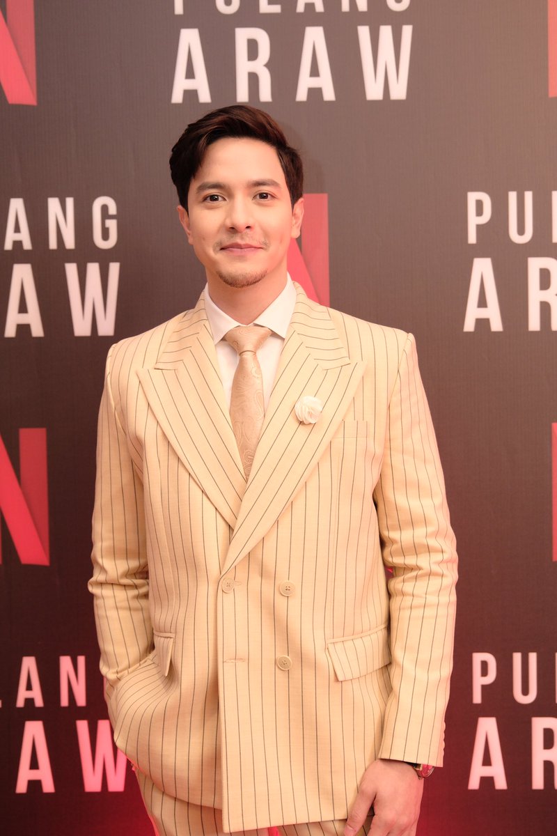 Sparkle_GMA's tweet photo. Barbie Forteza, Sanya Lopez, David Licauco, and Alden Richards are present at the grand media conference of the most-awaited GMA Prime series, #PulangAraw.

Catch it on Netflix on July 26 and on July 29 on GMA Prime. https://t.co/kzwnrIY6en