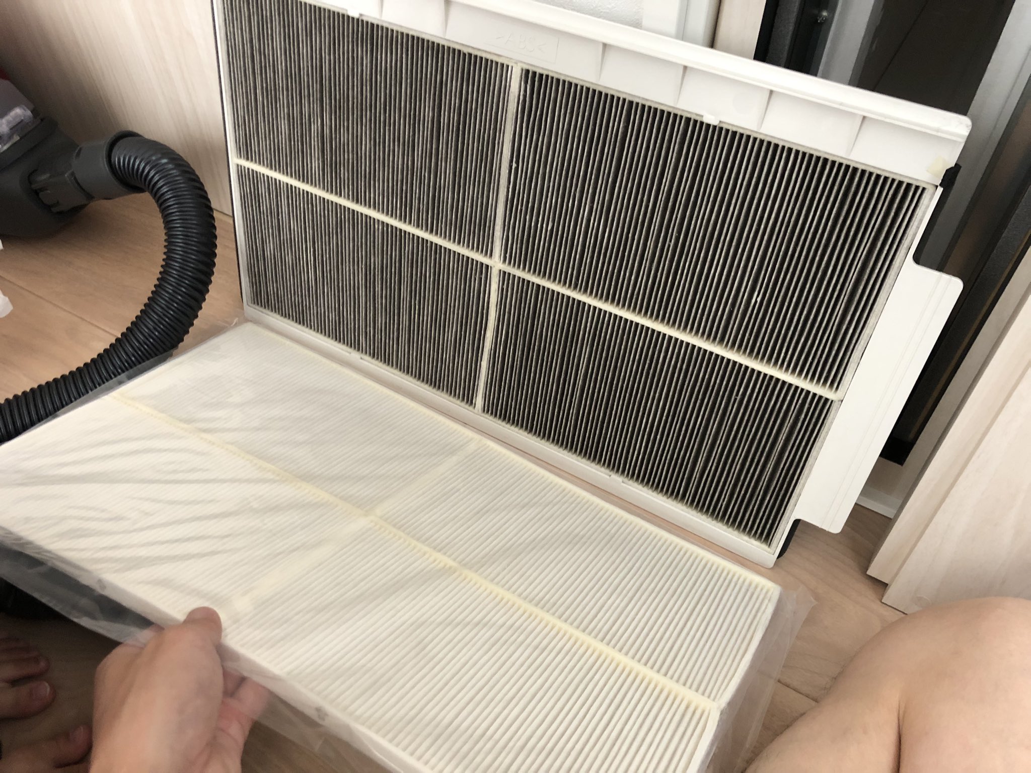 【新品未使用】一条工務店 ロスガード 換気システムフィルター 10枚入り 一条・換気システムのフィルター交換】外の空気がこんなに汚れて