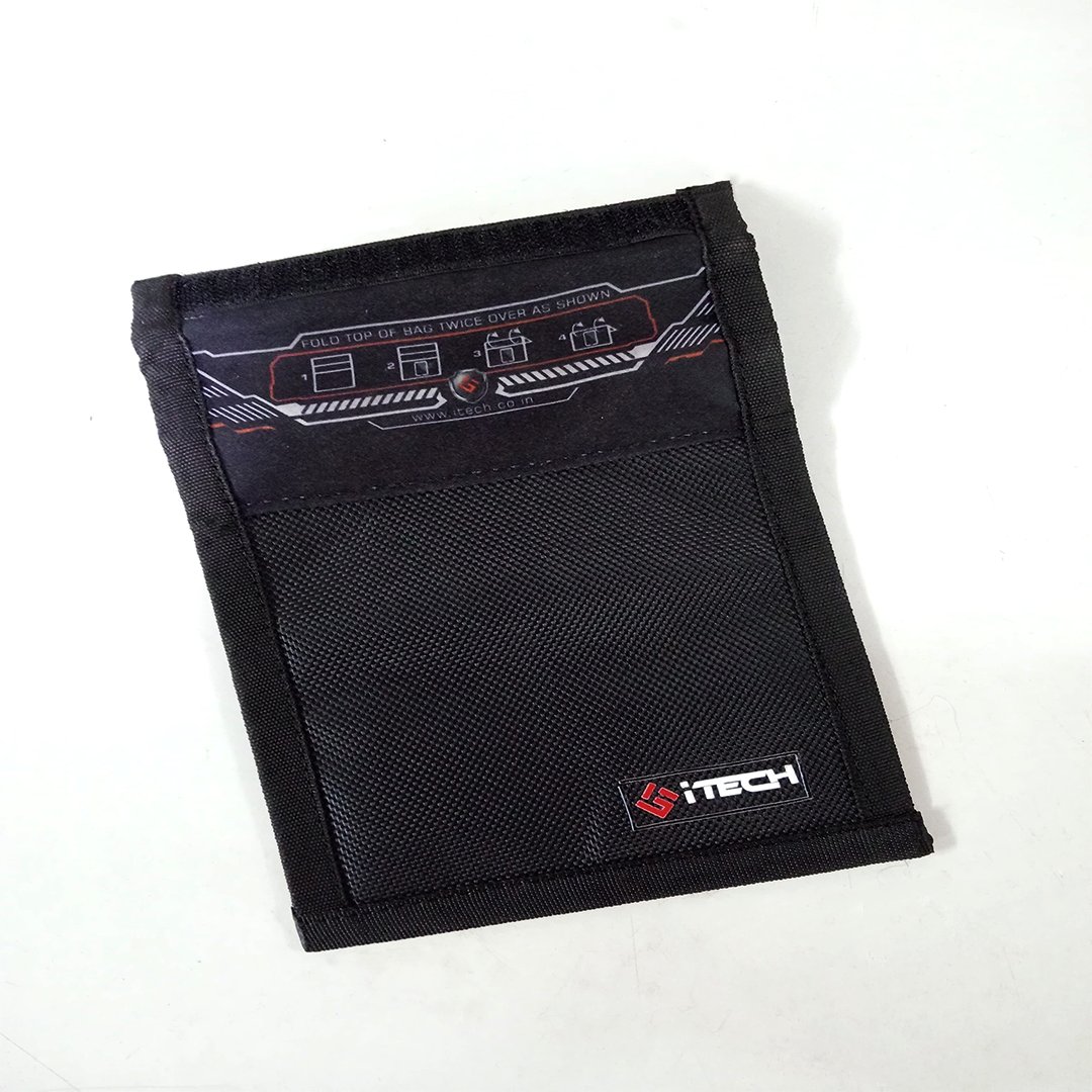 ItechForensics's tweet image. 🔒 Protect your keyfob signal with our Shieldster Keyfob Faraday Bag. Thieves can&apos;t steal anything they can&apos;t detect. Stay safe, stay ahead. Buy one to protect your keyfob.

#carsafety #keyfobprotection #faradaybag  #signalblocking #itechdigital #madeinindia  #forensics #forensic