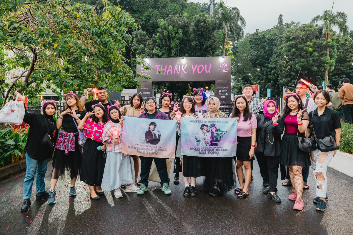 NorthstarEnt_ID's tweet photo. Thank you LiSAKKO Indonesia for the enthusiast🩷🫶🏻
@LiSA_OLiVE
Photo by Foto Konser
#LiSA #LiSASiA2024 #LiSAASiATOUR2024 #NorthstarEntJKT #AstellarExperience #AsiaMusicGroup https://t.co/uV18t0BX2O