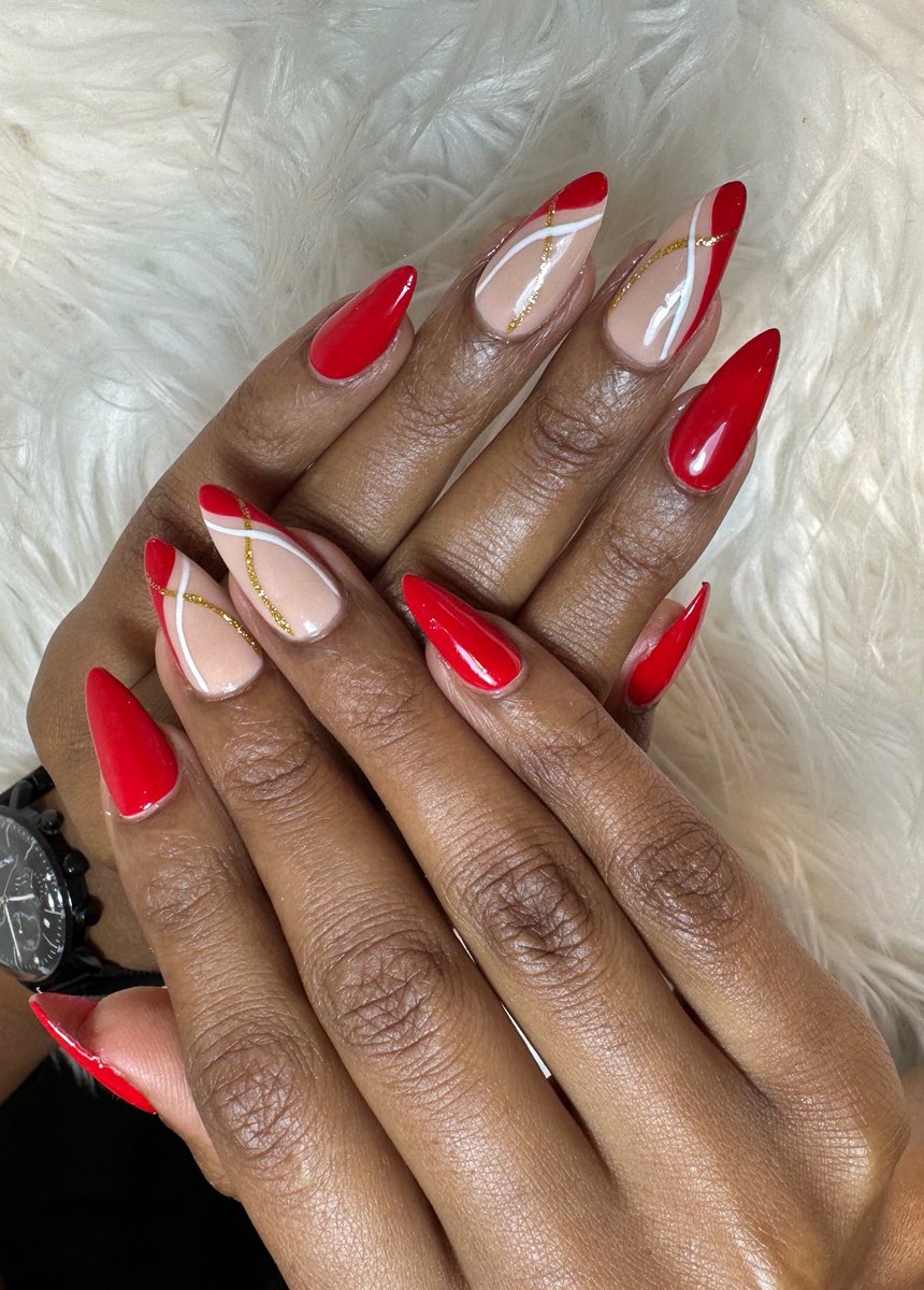 Lord_Mutuzo's tweet photo. Before you forget; pass by my place and have your nails done; we are open for walk ins 😩😩❤️❤️ we do beautiful work. 
Or you could give me a retweet; I’ll be grateful 🙏🏽🙏🏽🧎🏽‍♀️🧎🏽‍♀️🧎🏽‍♀️🧎🏽‍♀️ https://t.co/T1vfMLjDx4