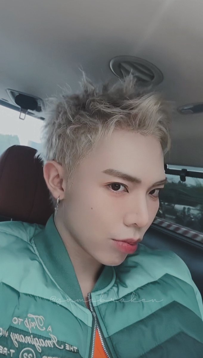 gamebroken1310's tweet photo. Nựng Sọn Xạm Xị 👀👀 Đẹp trai ó 🥰🩵

Đừng quên ủng hộ team ERIK team Thi Sĩ nhé mn ơi 🔥🔥

Hiện tại đã đang tab 20 rồi ạ 🙏🏻🙏🏻
link cmt nhé ✌🏻

#ERIK #erikoutfit #gamebroken #AnhTraiSayHi https://t.co/dgGMnxENDS