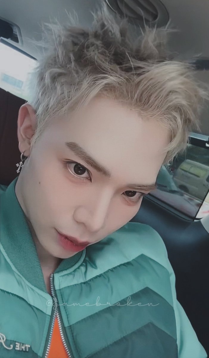 gamebroken1310's tweet photo. Nựng Sọn Xạm Xị 👀👀 Đẹp trai ó 🥰🩵

Đừng quên ủng hộ team ERIK team Thi Sĩ nhé mn ơi 🔥🔥

Hiện tại đã đang tab 20 rồi ạ 🙏🏻🙏🏻
link cmt nhé ✌🏻

#ERIK #erikoutfit #gamebroken #AnhTraiSayHi https://t.co/dgGMnxENDS