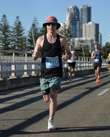 Jockeys turned marathon runners 🙌

Great to see <a href="/danielstackhou1/">daniel stackhouse</a>, <a href="/hannah_edgley/">Hannah</a>, <a href="/LaneDamian/">Damian Lane</a>, and <a href="/Jakewduffy/">Jake Duffy</a> hit the <a href="/GCMarathon/">Gold Coast Marathon</a> over the weekend 🔥 Huge effort!